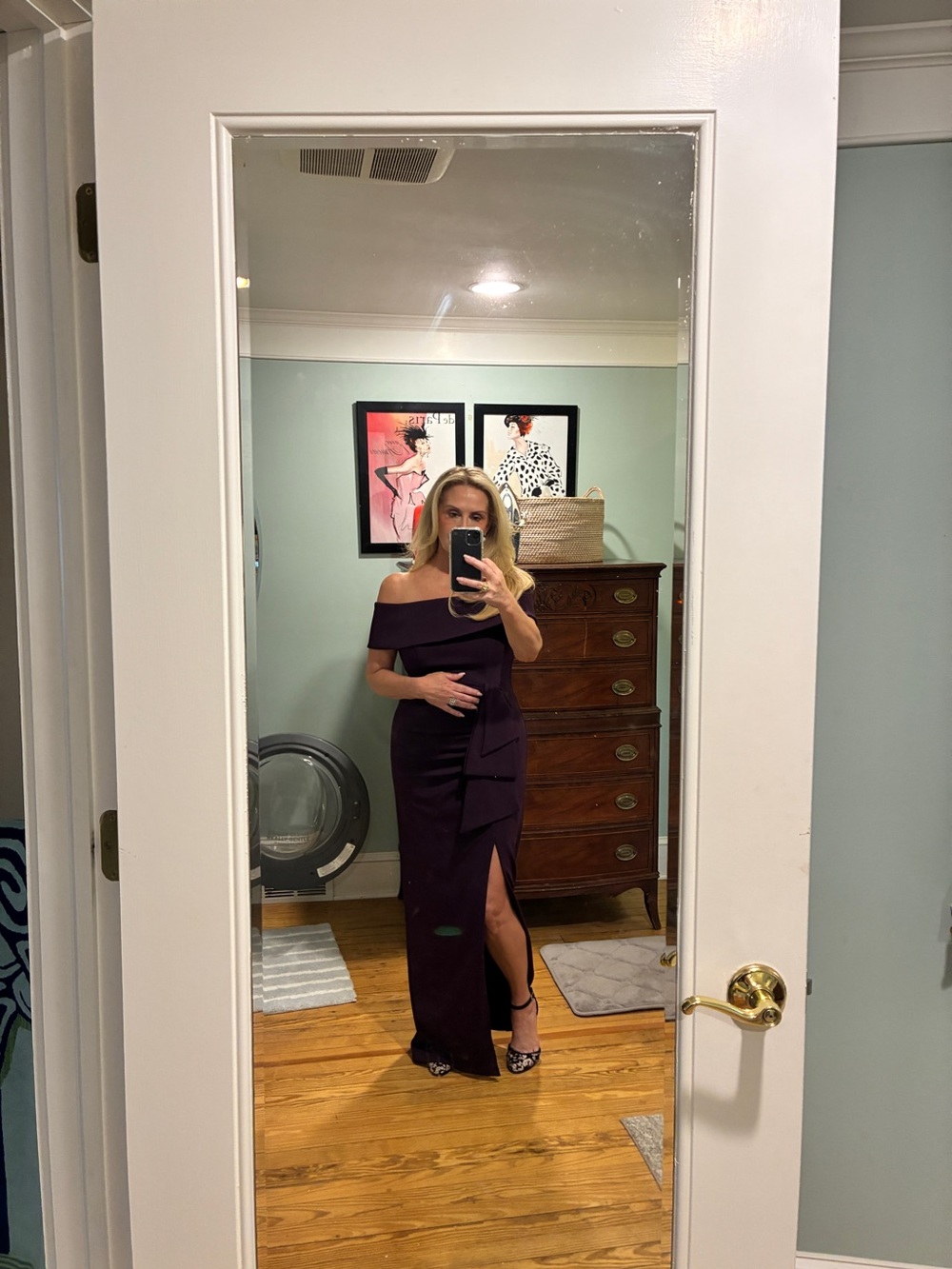 NEW Xscape Solid Side Ruched High Slit Off Shoulder Maxi Long Formal Gown Size 8
